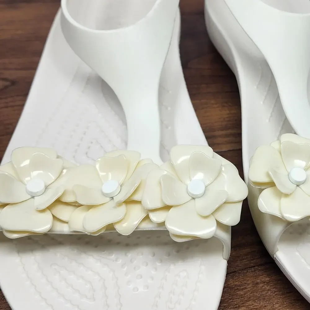 Crocs Serena Flower Embellished Flat T-Strap Sandal Women 10 Ivory and Cream - Picture 4 of 14